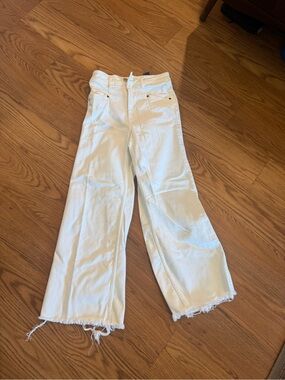 Zara White Wide-Leg Flared Jeans